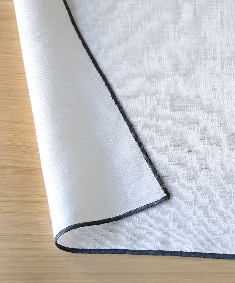 Blanc de Juillet ランチョンマット