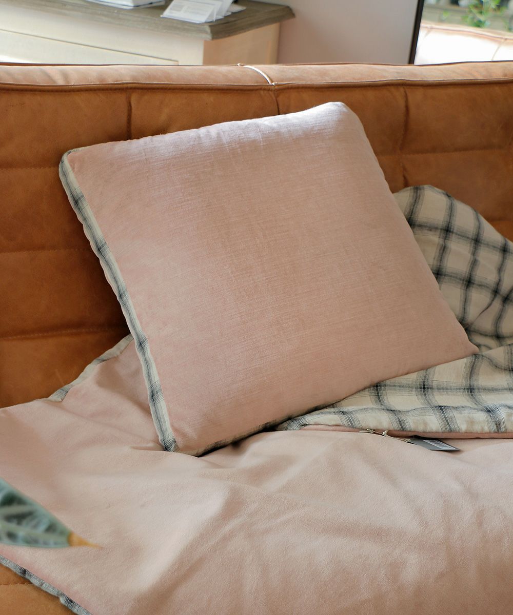 Beatrice LAVAL クッション・チャーリー・45×45・エレバンピンク06